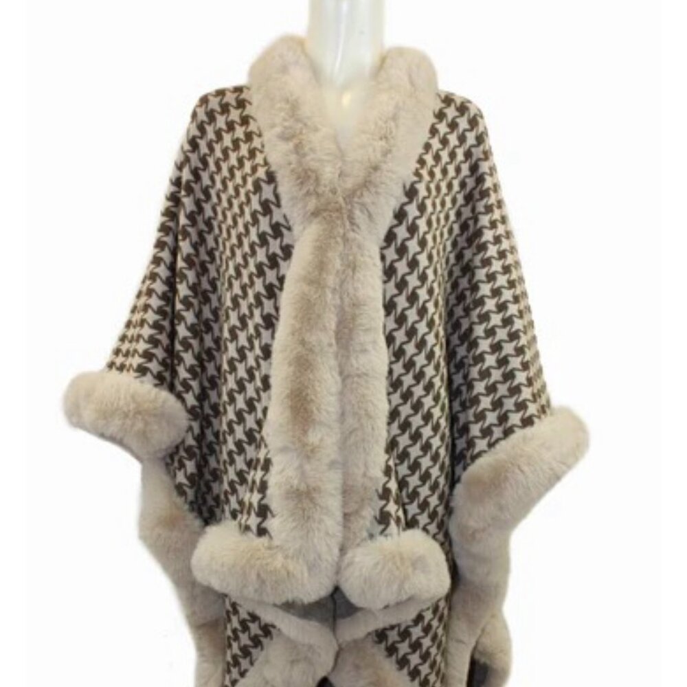 COPY - Fall Essentials Cape (Wrap) Taupe Houndstooth Design